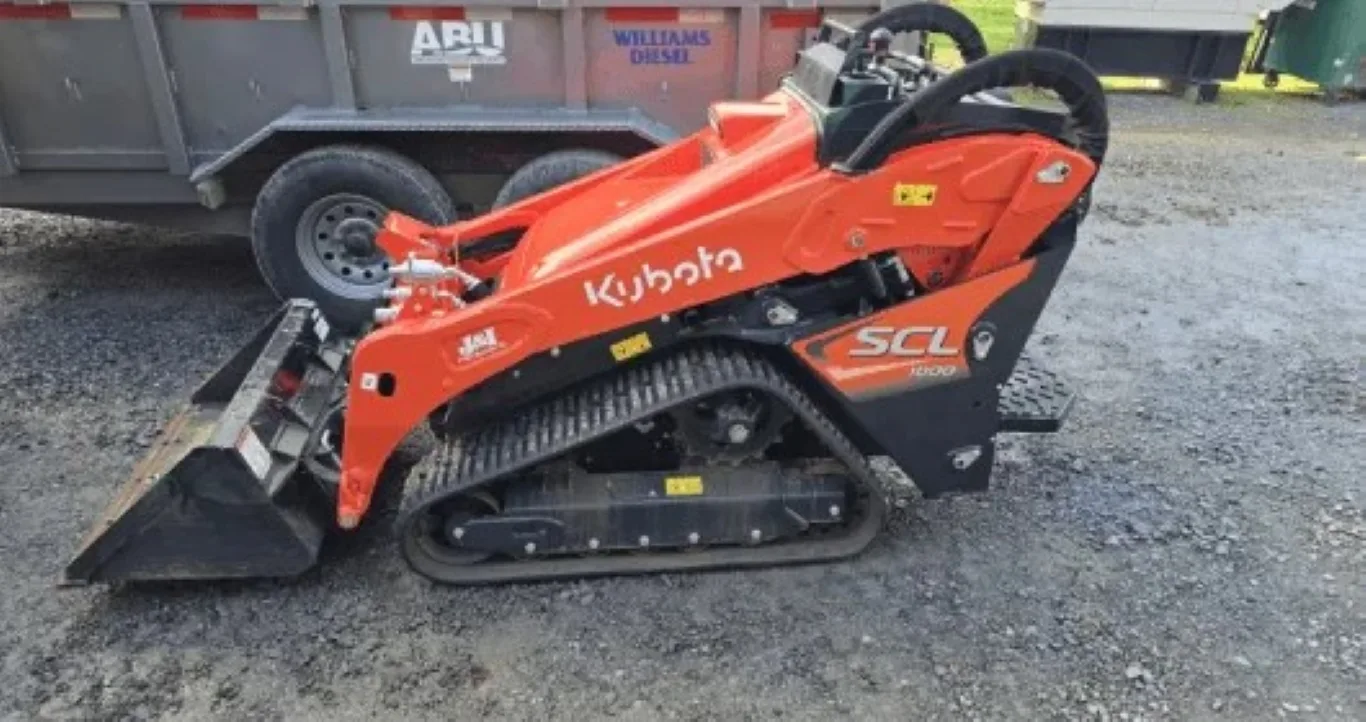 Kubota compact track loader available for rental at Williams Diesel LLC in Seattle, WA – a powerful and efficient mini track loader perfect for landscaping, construction, and material handling tasks.